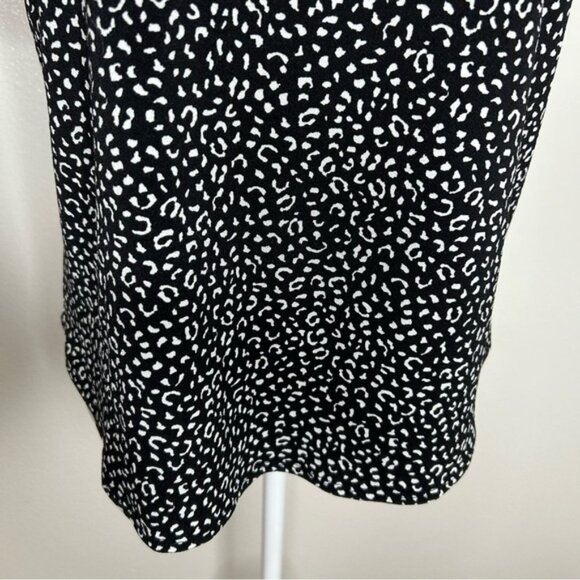 Banana Republic Womens Black Animal Print Jersey Blouse Flutter Sleeve Size S - Picture 4 of 10